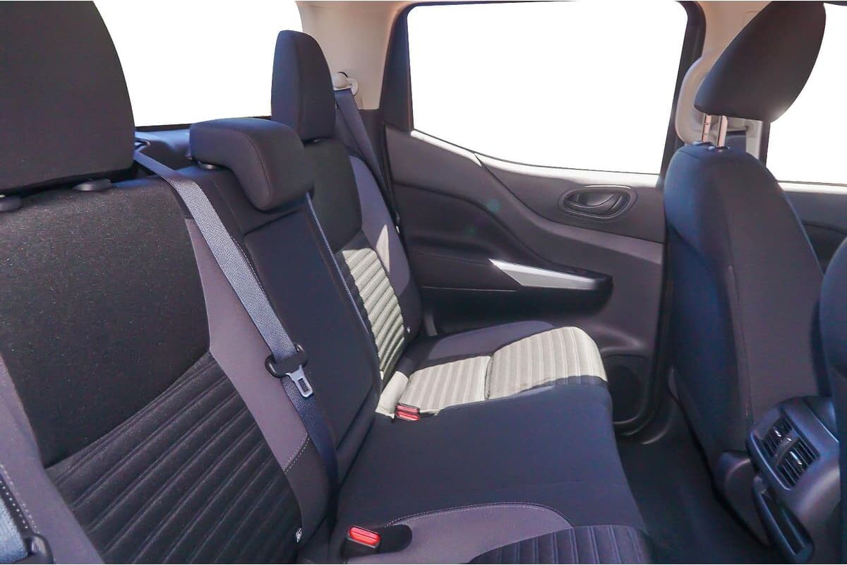 2025 Nissan Navara SL D23 Auto 4x2 MY24 Dual Cab image 9