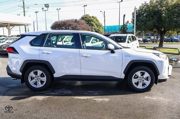 2021 Toyota Rav4 Hybrid GX AWD image 3