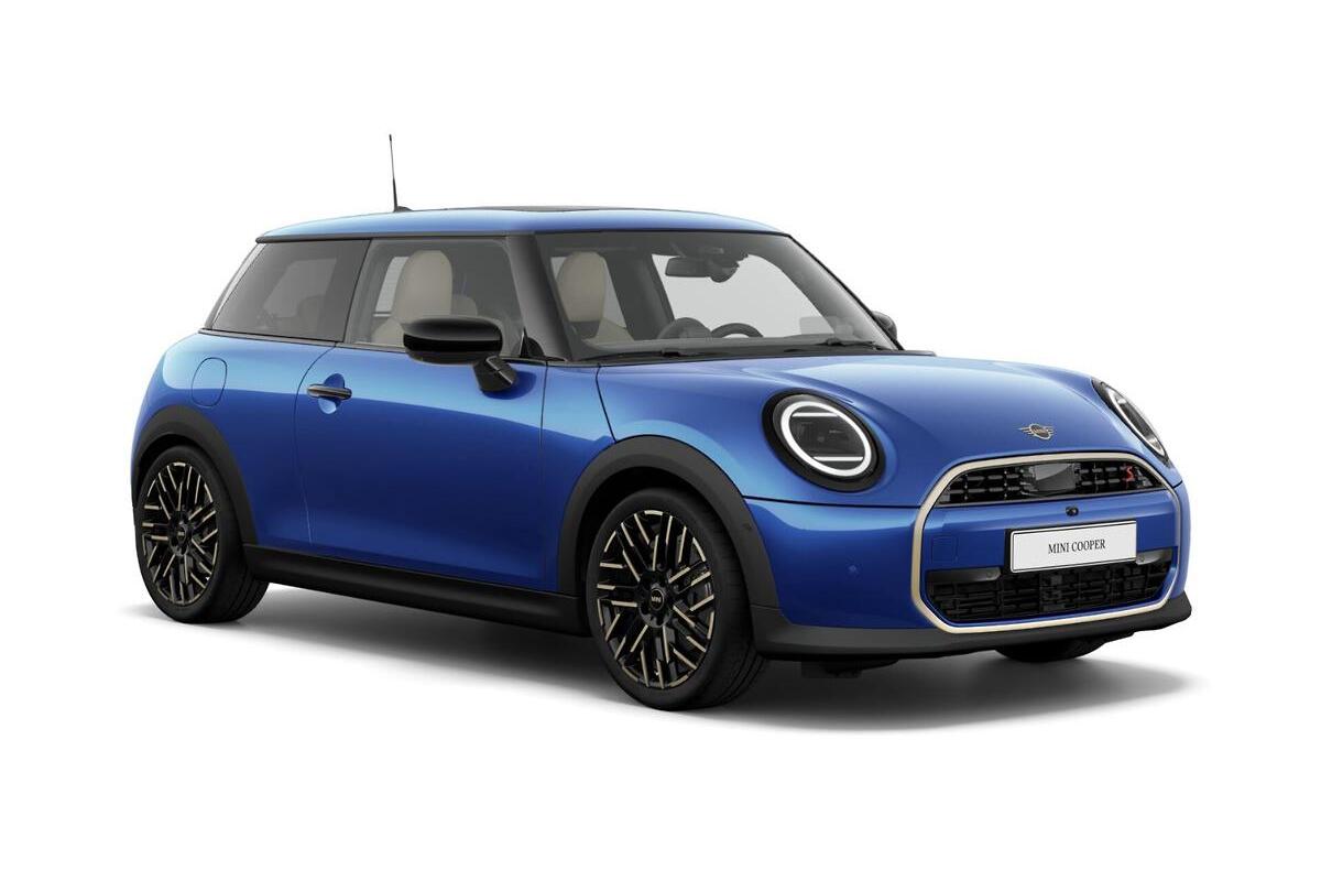 2025 MINI Cooper S Favoured Auto image 1