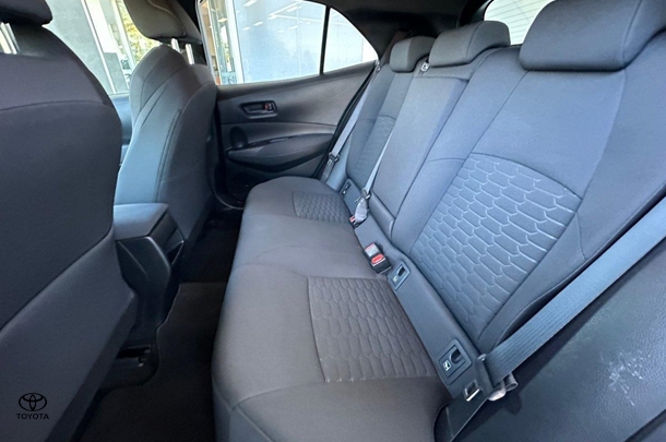 2018 Toyota Corolla Ascent Sport image 13