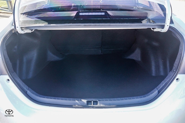 2019 Toyota Corolla Sedan Ascent image 11