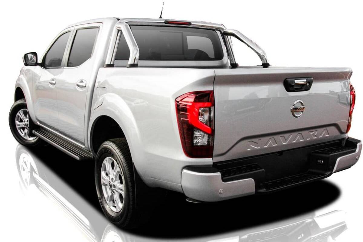 2024 Nissan Navara ST D23 Manual 4x4 MY24 Dual Cab image 3