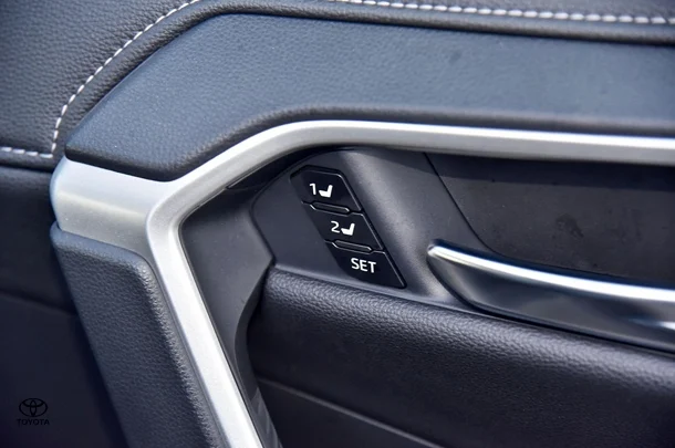 2024 Toyota RAV4 Hybrid Cruiser 2WD image 13