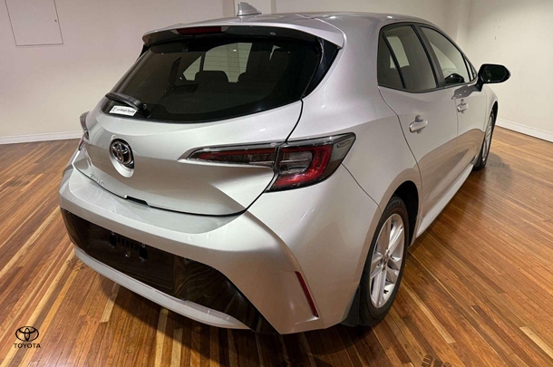 2021 Toyota Corolla Ascent Sport image 11