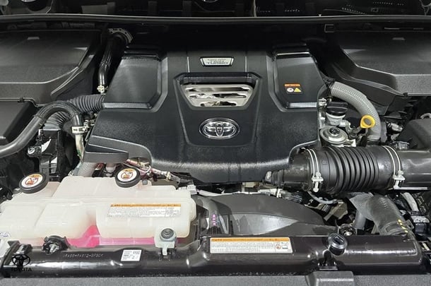 2022 Toyota Landcruiser Sahara ZX image 9