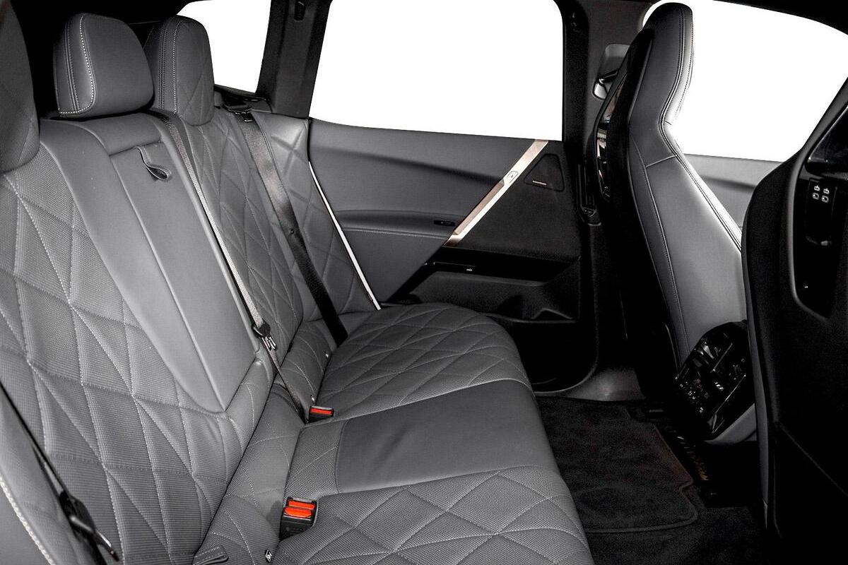 2024 BMW iX xDrive40 Sport I20 Auto AWD image 8