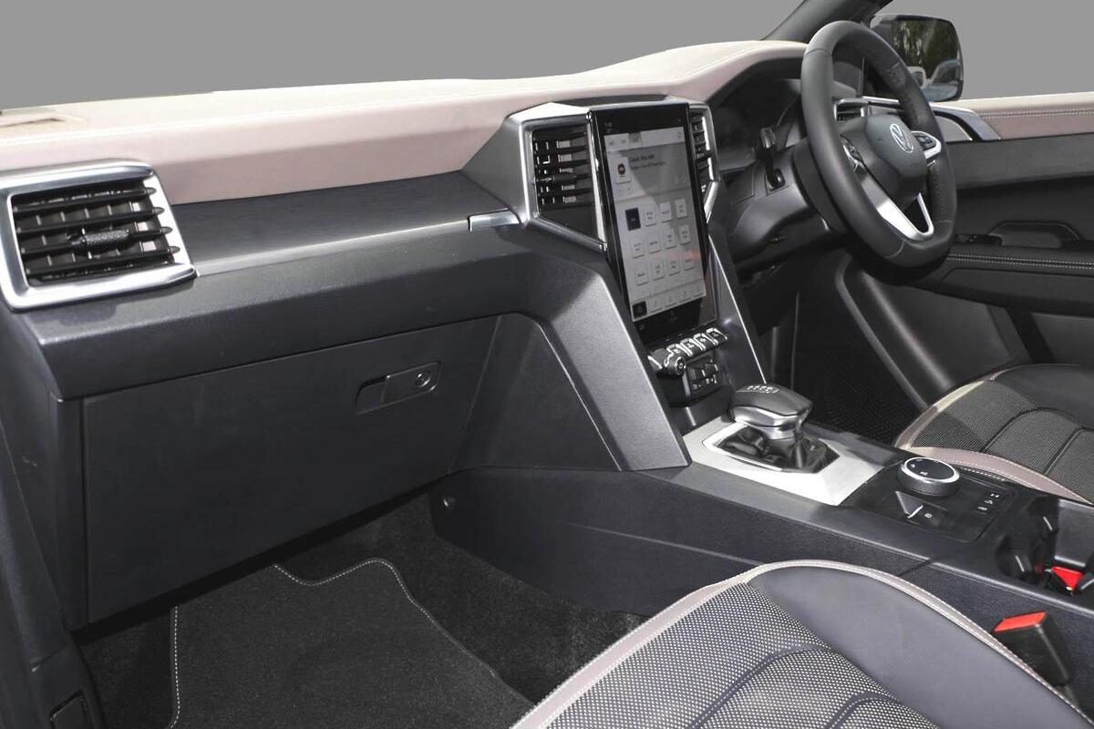 2024 Volkswagen Amarok TSI452 Aventura NF Auto 4MOTION Perm MY24 Dual Cab image 7