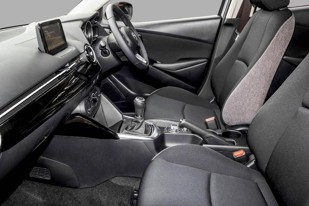 2024 Mazda 2 G15 Pure DJ Series Manual image 6