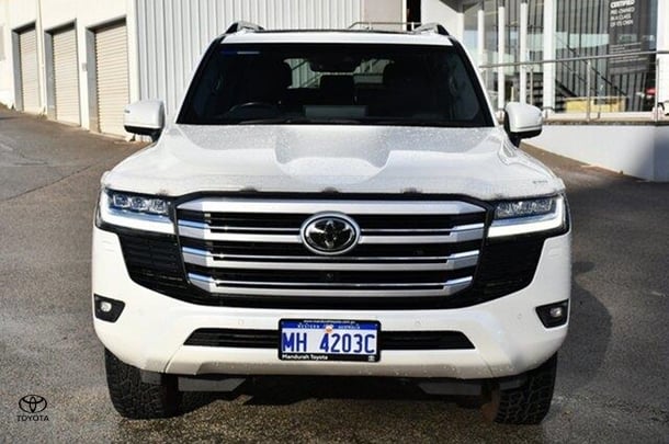 2023 Toyota Landcruiser VX image 17