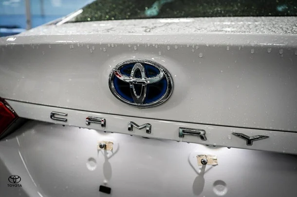 2020 Toyota Camry Hybrid Ascent image 8