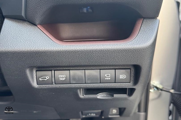 2025 Toyota Rav4 Hybrid Cruiser-AWD image 32