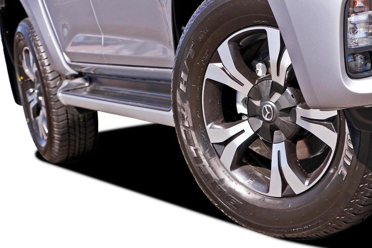 2024 Mazda BT-50 XTR TF Auto 4x4 Dual Cab image 9