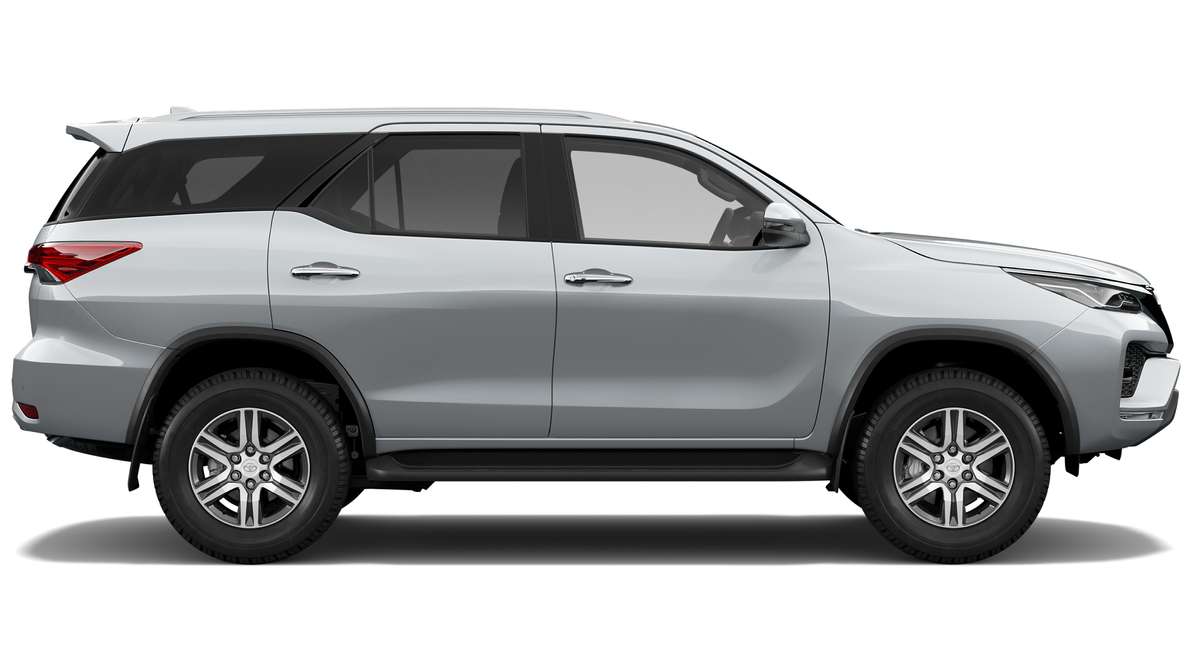 2024 Toyota Fortuner GXL Automatic Premium Interior image 2