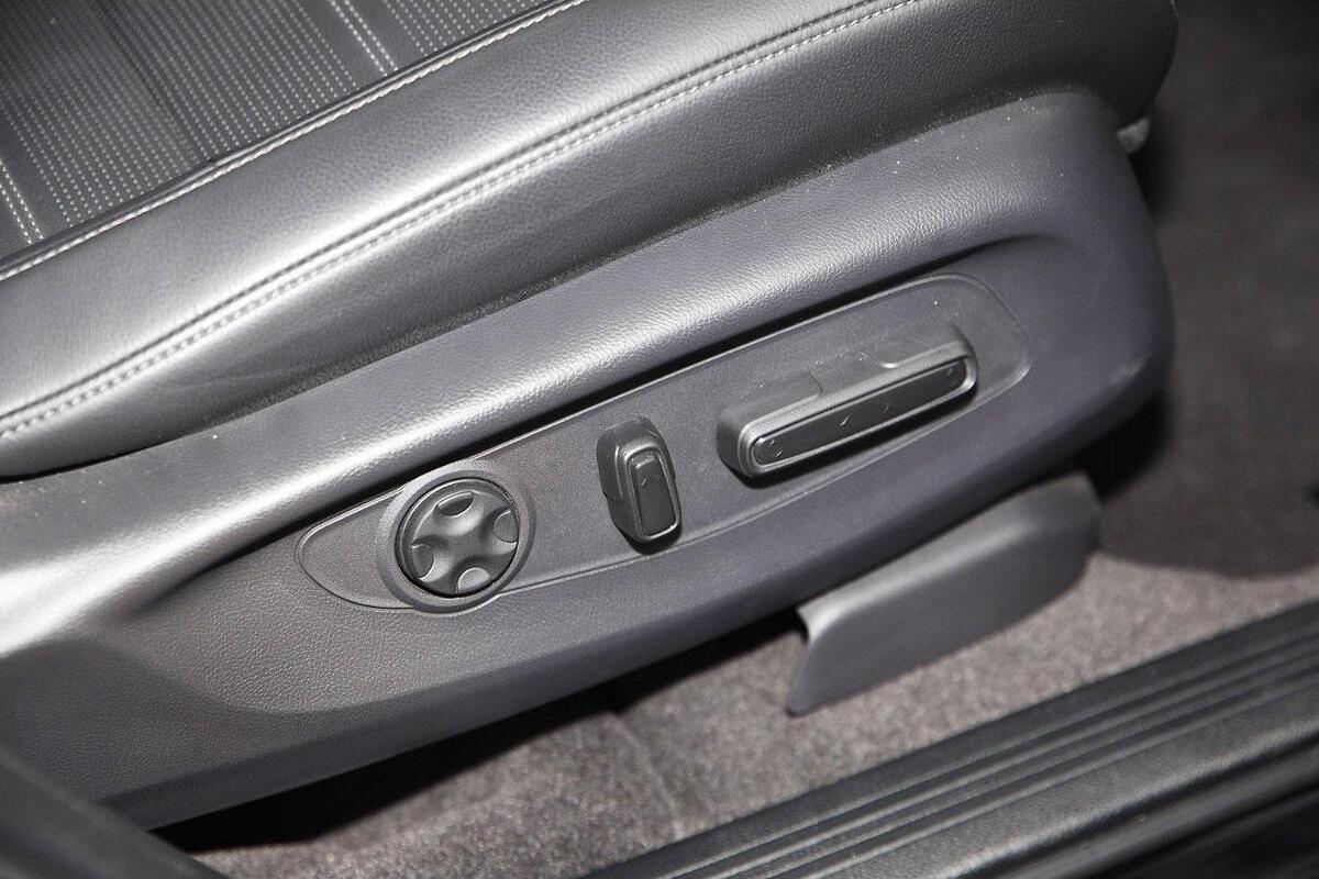 2025 Honda CR-V VTi LX Auto AWD MY25 image 8