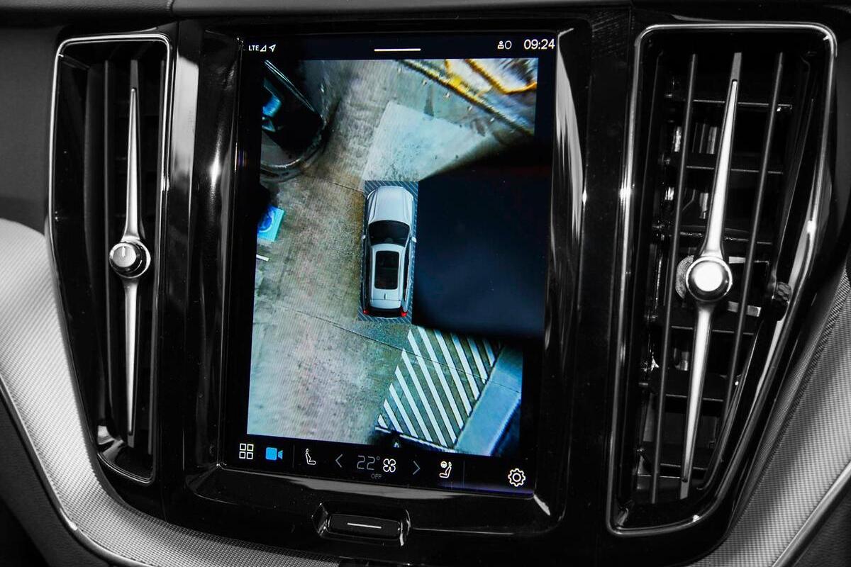 2024 Volvo XC60 Plus T8 Plug-In Hybrid Auto AWD MY25 image 21