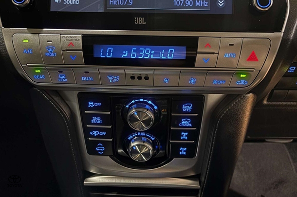 2021 Toyota Prado Kakadu image 26