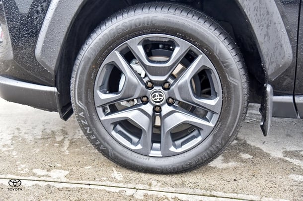 2024 Toyota RAV4 Hybrid Edge AWD image 6