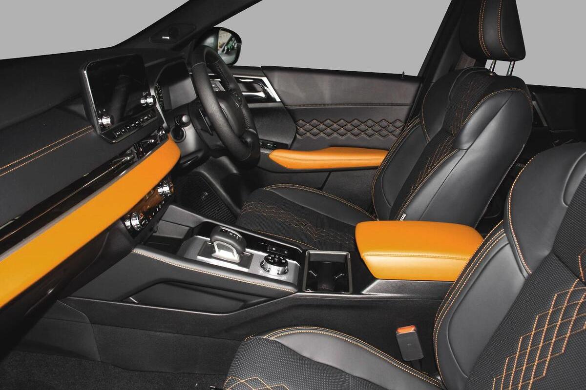 2024 Mitsubishi Outlander Exceed Tourer ZM Auto AWD MY24 image 9