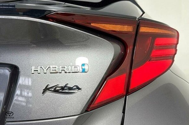 2022 Toyota C-HR Hybrid Koba 2WD image 9