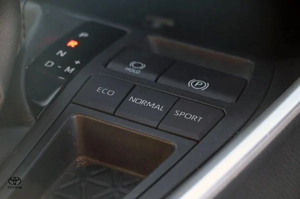 2021 Toyota RAV4 GXL-2WD image 20