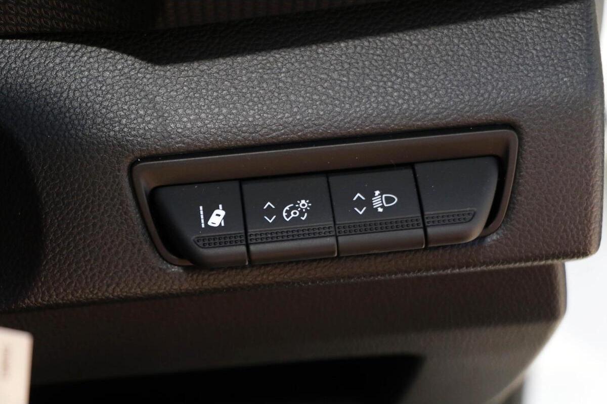 2024 Renault Trafic Pro SWB Manual MY24 image 15