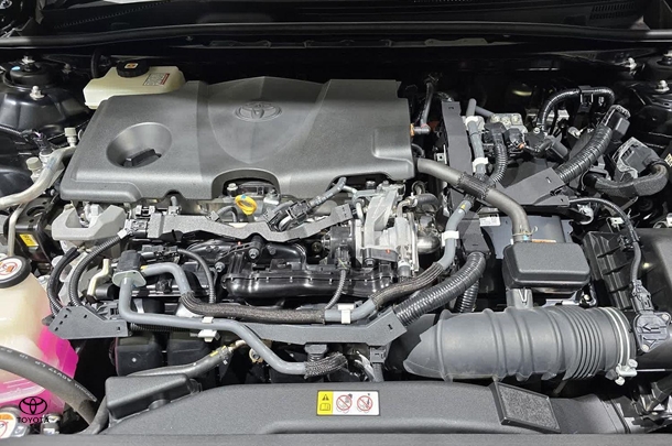 2020 Toyota Camry Hybrid Ascent Sport image 9