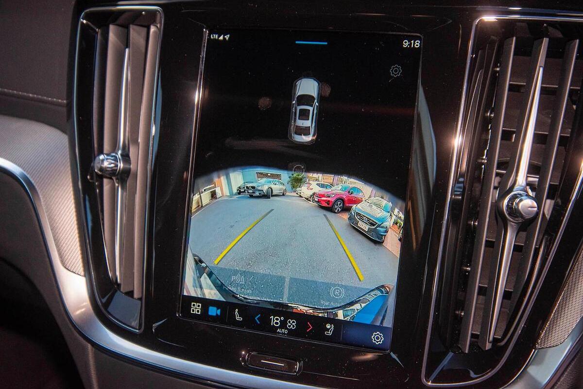 2024 Volvo S60 Recharge T8 Black Edition Auto AWD MY24 image 13