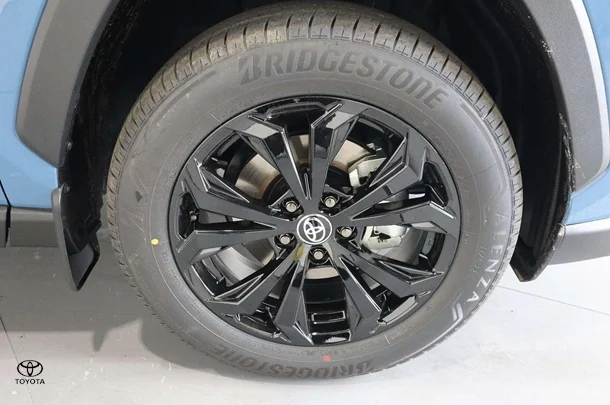 2024 Toyota RAV4 Hybrid Cruiser 2WD image 9