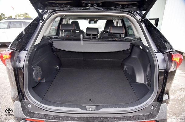 2024 Toyota RAV4 Hybrid Edge AWD image 9