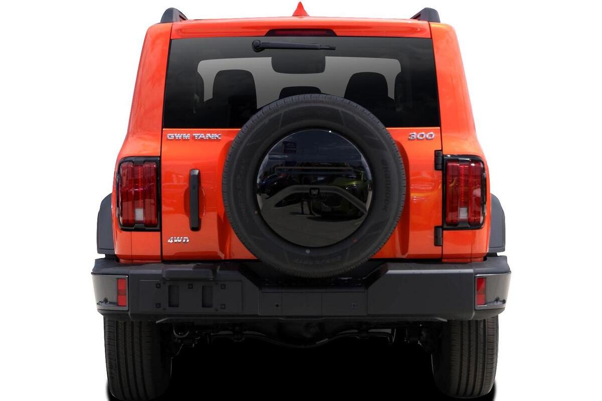 2025 GWM Tank 300 Lux Auto 4x4 image 3