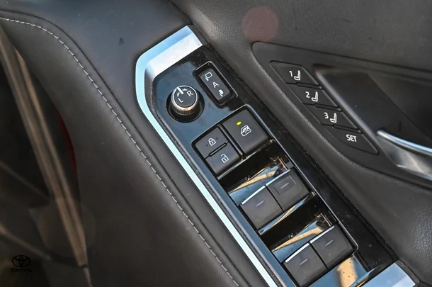 2021 Toyota Landcruiser Sahara image 15