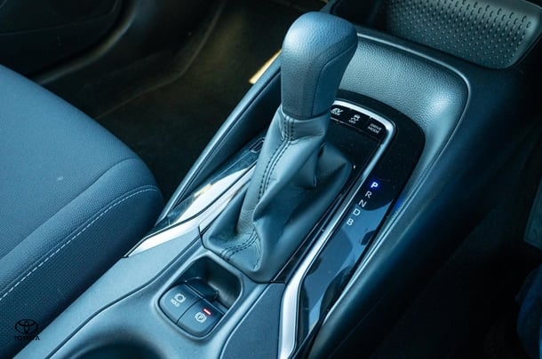2020 TOYOTA Corolla Hatch Hybrid Ascent Sport image 15