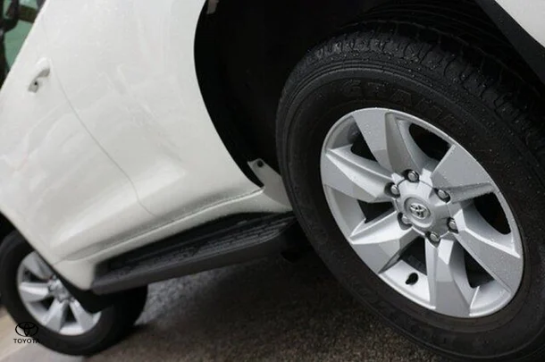 2021 Toyota Prado GXL image 4
