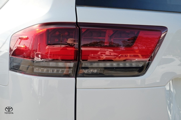 2024 Toyota LANDCRUISER GR-S image 20