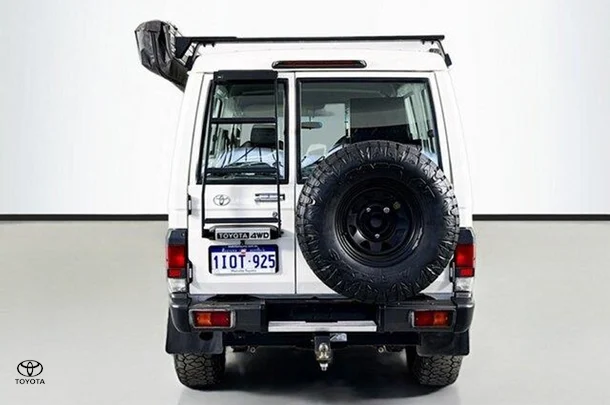 2022 Toyota LANDCRUISER MILITARY WorkMate image 7