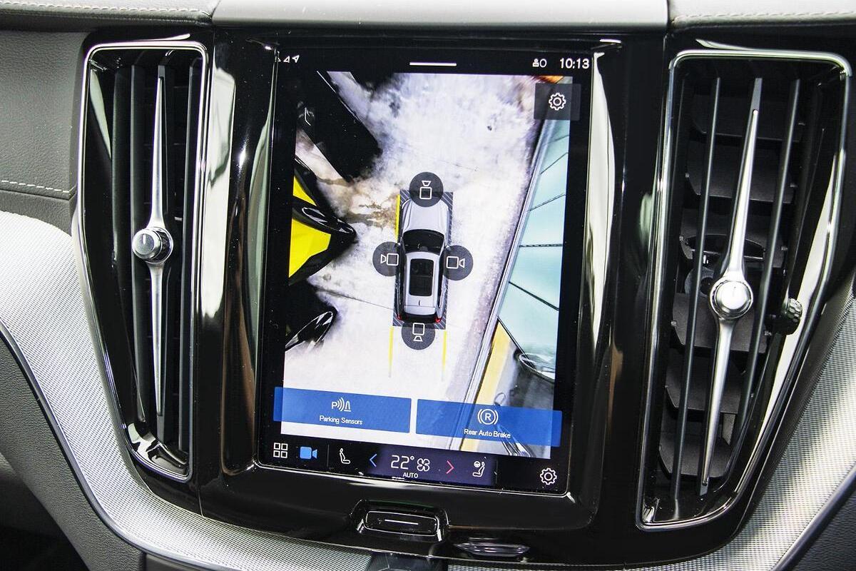 2024 Volvo XC60 Ultra T8 Plug-In Hybrid Auto AWD MY25 image 10