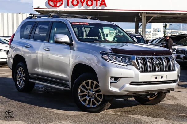 2019 Toyota Prado VX image 1