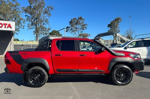 2021 Toyota Hilux Rugged X image 2