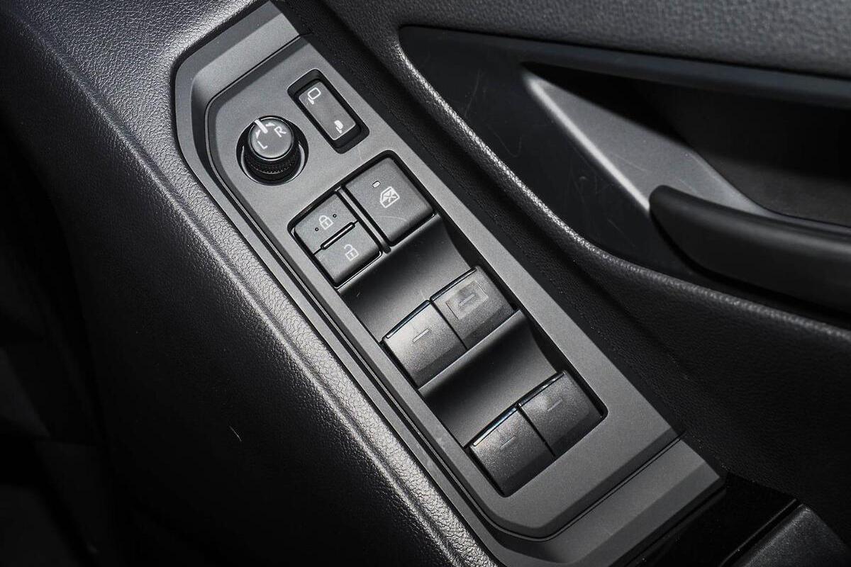 2025 Toyota Landcruiser GX Auto 4x4 image 17