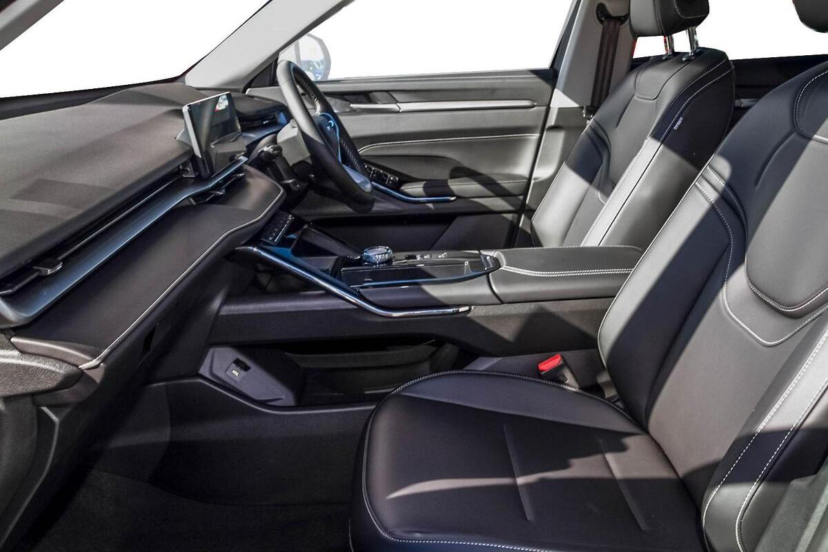 2025 GWM Haval H6 Lux Hybrid Auto image 8