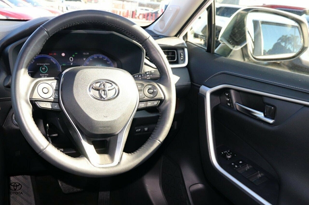 2024 Toyota RAV4 Hybrid Cruiser-AWD image 6