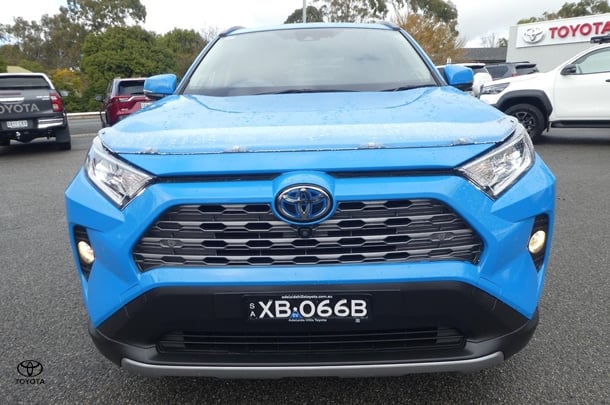 2020 Toyota RAV4 Hybrid Cruiser-AWD image 3
