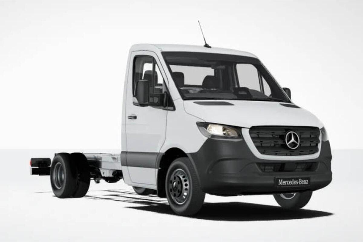 2025 Mercedes-Benz Sprinter 517CDI Medium Wheelbase Auto RWD image 1