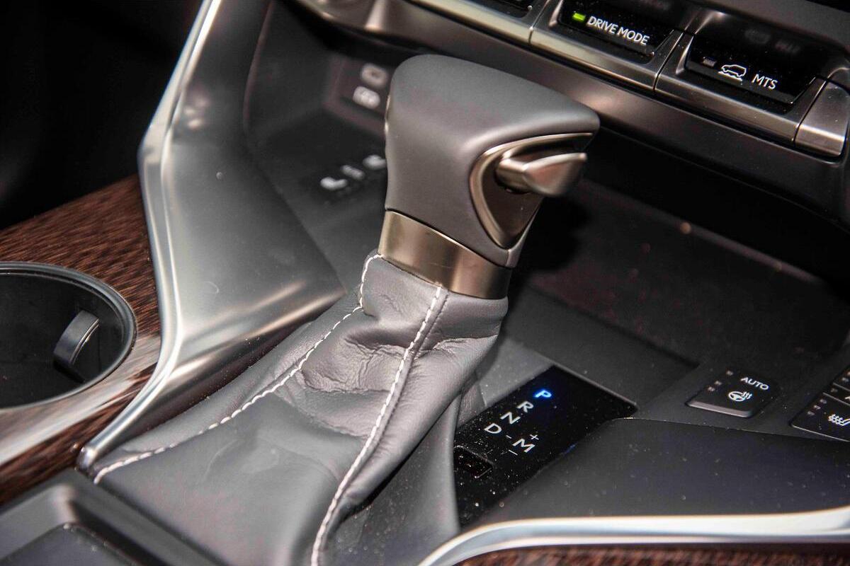 2024 Lexus LX LX600 Sports Luxury Auto 4x4 image 16