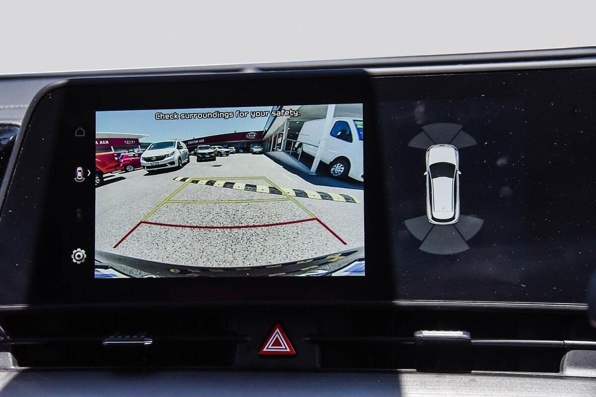 2024 Kia Sportage SX Manual FWD MY25 image 10