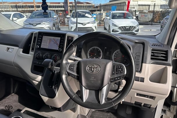 2019 Toyota HiAce LWB image 13