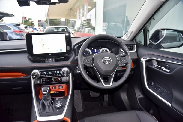 2024 Toyota RAV4 Hybrid Edge AWD image 25