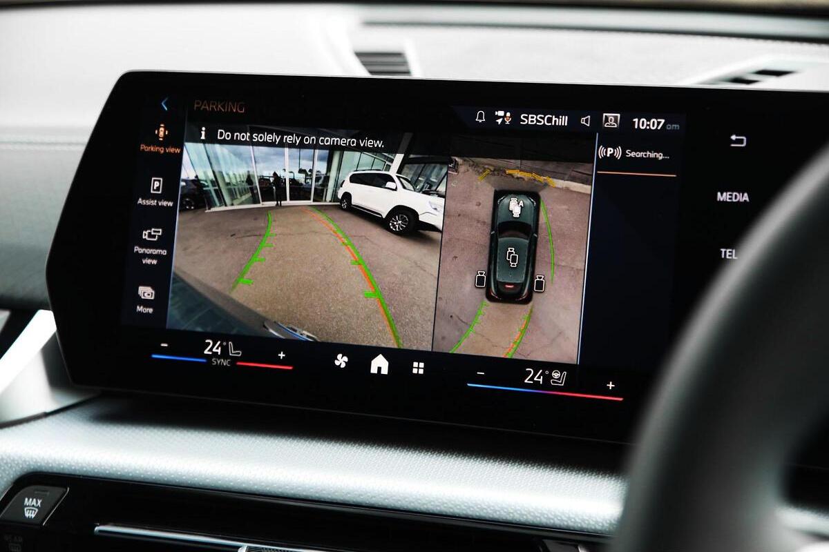 2025 BMW iX2 eDrive20 M Sport U10 Auto image 9