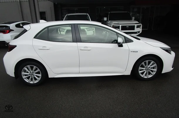 2022 Toyota Corolla Ascent Sport image 2