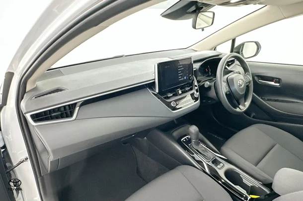 2023 Toyota Corolla Sedan Hybrid Ascent Sport image 17